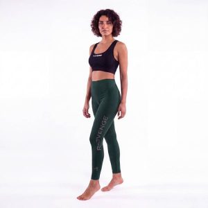 Damskie wygodne legginsy, dostępne w wielu kolorach. Niebieskie legginsy R-EVENGE, bez wzorów, z materiału, z podwyższonym stanem, długie. Za 195,00 zł.