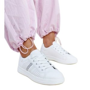 Białe sneakersy eko skóra Berdine. Białe trampki bez wzorów, ze skóry, bez zapięcia. Za 79,62 zł.