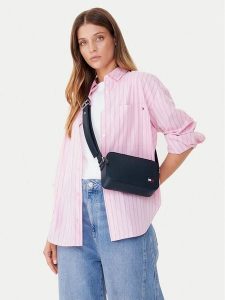 Tommy Jeans Torebka Tjw Cool Camera Bag AW0AW17872 Granatowy. Niebieskie listonoszki Tommy Jeans, bez wzorów, z jeansu, bez dodatków. Za 229,99 zł.
