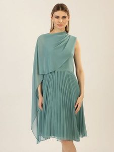 APART Sukienka w kolorze miętowym rozmiar: 36. Zielone sukienki Apart, na co dzień, bez wzorów, bez kołnierzyka, bez ramiączek, mini, proste. Za 217,99 zł.
