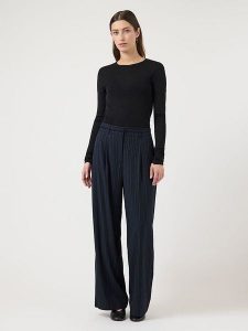 YAS Spodnie "Pimis" w kolorze granatowym rozmiar: 42. Niebieskie spodnie z wysokim stanem YAS, bez wzorów, z materiału, z podwyższonym stanem. Za 198,56 zł.