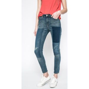 Lee - Jeansy Scarlett High. Jeansy marki Lee. W wyprzedaży za 299,90 zł.