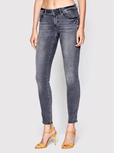 Guess Jeansy W2YAJ2 D4PZ2 Szary Skinny Fit. Szare jeansy Guess, z aplikacjami, z bawełny. Za 249,99 zł.