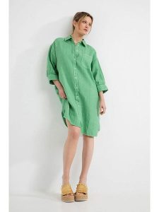 Josephine & Co Sukienka koszulowa "Daantje" w kolorze zielonym rozmiar: 38. Zielone sukienki Josephine & Co, na co dzień, bez wzorów, ze lnu, bez kołnierzyka, bez ramiączek, midi, koszulowe. Za 282,99 zł.