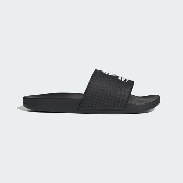 Klapki adilette Comfort MER. Białe klapki ADIDAS, bez wzorów, bez obcasa. Za 239,00 zł.