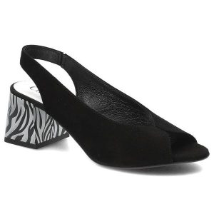 Czarne Sandały Chebello Stylowe Buty Damskie. Czarne sandały CheBello, bez wzorów, ze skóry, bez obcasa, na obcasie, bez zapięcia. Za 389,00 zł.