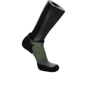 Skarpetki do biegania damskie Smartwool Run. Szare skarpetki Smartwool, bez wzorów. Za 99,99 zł.