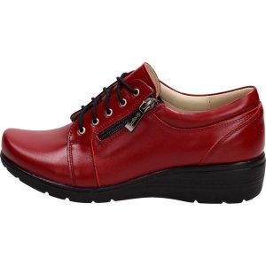 Czerwone Polskie półbuty damskie Gregors 759. Czerwone półbuty Gregors, na jesień, bez wzorów, z jeansu, z okrągłym noskiem, bez obcasa, na koturnie, bez zapięcia. Za 379,00 zł.