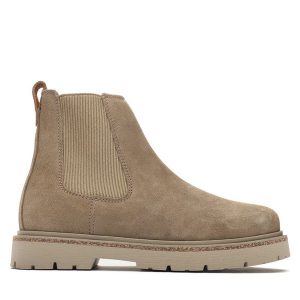 Sztyblety Birkenstock. Brązowe botki Birkenstock, bez wzorów, bez obcasa, na płaskiej podeszwie, bez zapięcia. Za 559,99 zł.