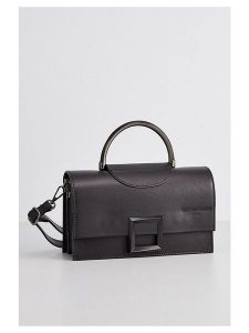 Christian Laurier Skórzana torebka "Milo" w kolorze czarnym - 22 x 15 x 8 cm rozmiar: onesize. Czarne torebki klasyczne Christian Laurier, bez wzorów, z materiału, przez ramię, bez dodatków. Za 279,11 zł.