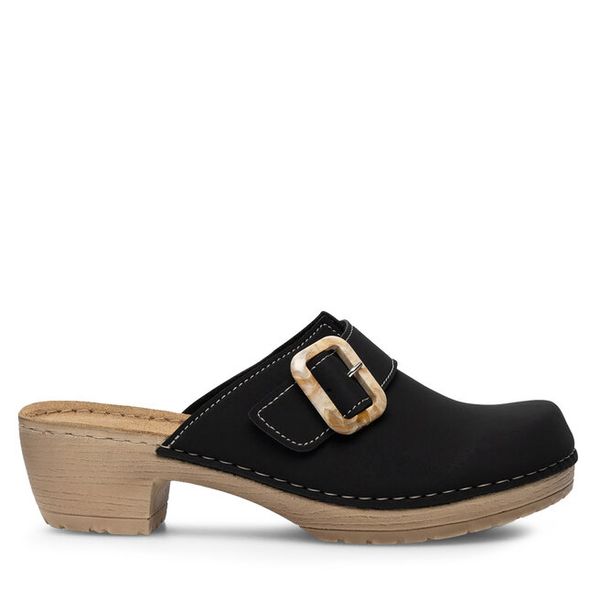 Klapki Inblu. Czarne klapki Inblu, bez wzorów, bez obcasa. Za 119,99 zł.