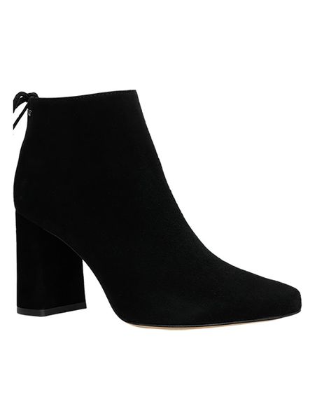 Wojas Skórzane botki w kolorze czarnym rozmiar: 40. Czarne botki Wojas, bez wzorów, ze skóry, bez obcasa, bez zapięcia. Za 390,45 zł.