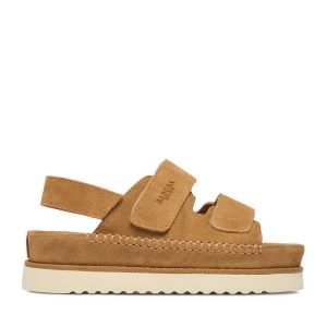 Sandały Badura. Brązowe sandały Badura, bez wzorów, bez obcasa, na płaskiej podeszwie, bez zapięcia. Za 249,99 zł.