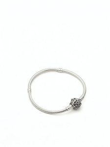 Pandora Srebrna bransoletka rozmiar: 18 cm. Szare bransoletki Pandora, z cyrkonią, srebrne. Za 304,95 zł.