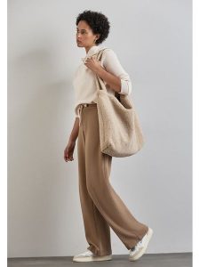 Street One Bluza w kolorze kremowym rozmiar: 42. Brązowe bluzy Street One, bez wzorów, z bawełny, z kapturem. Za 109,78 zł.