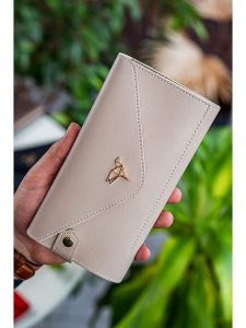 MORI Portfel w kolorze beżowym - 20 x 10 x 3 cm rozmiar: onesize. Brązowe portfele MORI, bez wzorów, z materiału. Za 110,81 zł.