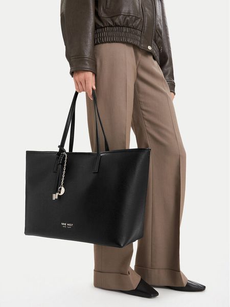 Nine West Torebka CEO-SILK AVENUE-LDA8889 Czarny. Czarne shopper bag Nine West, bez wzorów, ze skóry, bez dodatków. Za 279,99 zł.