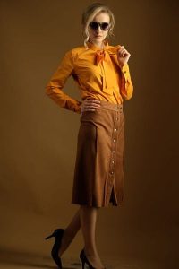 Spódnica Karmelowa Midi. Spódnice Hultaj Polski, na co dzień, l, bez wzorów, z dzianiny, boho, midi. Za 269,00 zł.