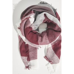 Szal - Fioletowy. Szaliki marki Sinsay. W wyprzedaży za 4,99 zł.