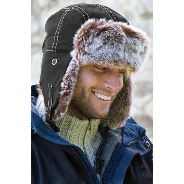Czapka Zimowa Unisex Typu Traper. Fioletowe czapki RESULT, z aplikacjami, z futra. Za 51,99 zł.