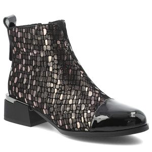 Czarne Botki S.Barski Eleganckie Obuwie Damskie. Czarne botki S.BARSKI, na zimę, bez wzorów, z lakierowanej skóry, bez obcasa, na obcasie, bez zapięcia. Za 305,99 zł.