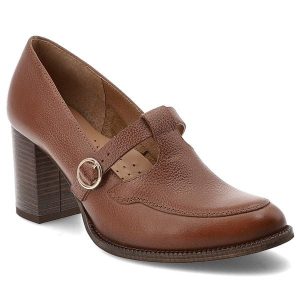 Brązowe Półbuty Armodo Eleganckie Obuwie Damskie. Brązowe półbuty Armodo, bez wzorów, ze skóry, bez obcasa, na obcasie, bez zapięcia. Za 373,99 zł.