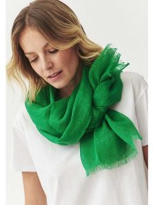 TATUUM Lniany szal w kolorze zielonym - 180 x 50 cm rozmiar: onesize. Zielone szaliki Tatuum, bez wzorów, ze lnu. Za 65,99 zł.