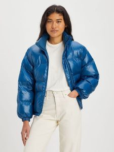 Levi's Kurtka przejściowa "Retro" w kolorze niebieskim rozmiar: S. Niebieskie kurtki Levi's®, s, bez wzorów, bez kaptura. Za 129,75 zł.