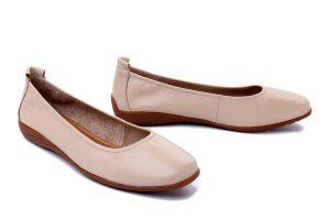 JOSEF SEIBEL 74801 133 220 Fenja 01 sand, baleriny damskie. Brązowe balerinki Josef Seibel, bez wzorów, ze skóry, bez obcasa, bez zapięcia. Za 339,90 zł.