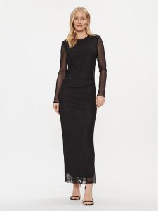 ONLY Sukienka letnia 15310228 Czarny Regular Fit. Czarne kombinezony ONLY, na lato, s, bez wzorów, z syntetyku, bez kołnierzyka, bez ramiączek. Za 269,99 zł.