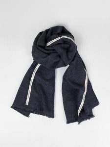 FREDs BRUDER Szal w kolorze antracytowym - 200 x 130 cm rozmiar: onesize. Czarne szaliki FREDs BRUDER, bez wzorów, z materiału. Za 52,05 zł.