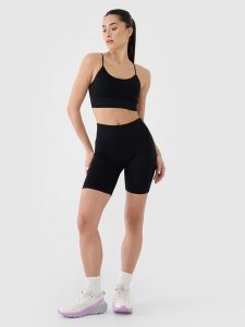 4F Legginsy kolarki bezszwowe treningowe damskie - czarne M/L. Czarne legginsy 4f, bez wzorów, z dzianiny, z podwyższonym stanem, krótkie. W wyprzedaży za 59,99 zł.