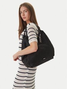 DKNY Torebka Paula R61AOE48 Czarny. Czarne torebki klasyczne DKNY, bez wzorów, z syntetyku, bez dodatków. Za 537,99 zł.