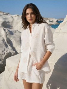 Muślinowa koszula z morskim motywem - wielobarwny. Zielone koszule Sinsay, l, bez wzorów, bez kołnierzyka, bez ramiączek. Za 49,99 zł.