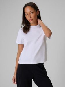 4F T-shirt regular gładki damski - biały XL. Białe t-shirty 4f, uniwersalny, bez wzorów, z materiału, bez kołnierzyka, bez ramiączek. Za 79,99 zł.