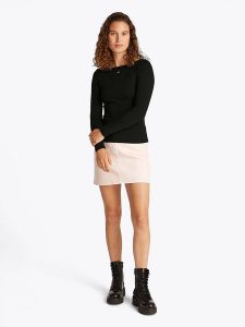 TOMMY JEANS Koszulka w kolorze czarnym rozmiar: L. Czarne bluzki Tommy Jeans, l, bez wzorów, z jeansu, bez kołnierzyka, bez ramiączek. Za 136,13 zł.