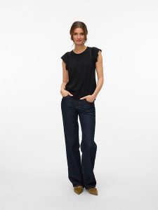 Vero Moda Koszulka w kolorze czarnym rozmiar: XXL. Czarne bluzki Vero Moda, s, bez wzorów, z wiskozy, klasyczne, bez kołnierzyka, bez ramiączek. Za 70,24 zł.