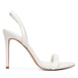 Sandały Aldo. Białe sandały ALDO, bez wzorów, bez obcasa, na szpilce, bez zapięcia. Za 399,99 zł.