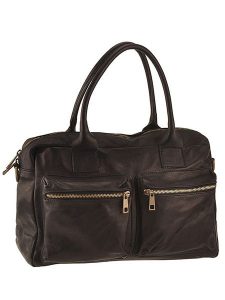 ORE10 Skórzana torebka "Starna" w kolorze czarnym - 34 x 26 x 14 cm rozmiar: onesize. Czarne torebki klasyczne ORE10, bez wzorów, z materiału, na ramię, bez dodatków. Za 304,99 zł.