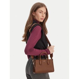 Torebka BOSS. Brązowe torebki klasyczne Boss, bez wzorów, bez dodatków. Za 687,99 zł.