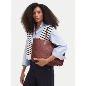 Torebka Tommy Hilfiger. Czerwone shopper bag TOMMY HILFIGER, bez wzorów, bez dodatków. Za 764,99 zł.