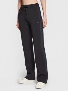 Guess Spodnie dresowe V3RB21 K7UW2 Granatowy Regular Fit. Niebieskie spodnie dresowe Guess, s, z aplikacjami, z dresówki. Za 239,99 zł.