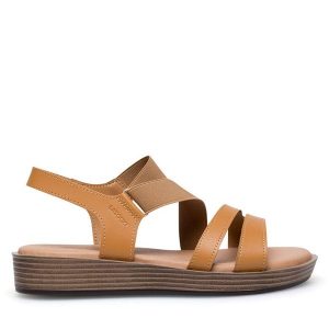 Sandały Lasocki. Brązowe sandały Lasocki, bez wzorów, bez obcasa, na słupku, bez zapięcia. Za 219,99 zł.
