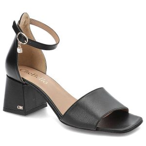 Czarne Sandały Chebello Eleganckie Obuwie Damskie. Czarne sandały CheBello, bez wzorów, ze skóry, bez obcasa, na obcasie, bez zapięcia. Za 319,00 zł.