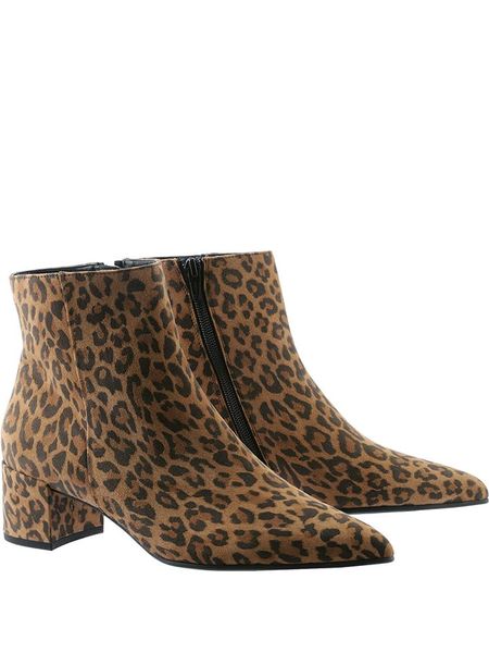 Högl Skórzane botki "Beatrice" w kolorze jasnobrązowo-czarnym rozmiar: 40. Brązowe botki HÖGL, bez wzorów, bez obcasa, bez zapięcia. Za 500,38 zł.