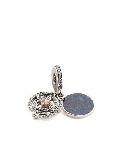 Pandora Srebrna zawieszka z kryształami rozmiar: onesize. Szare zawieszki Pandora, z kryształem, srebrne. Za 179,95 zł.