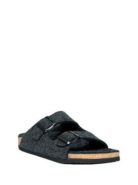 Comfortfusse Klapki w kolorze ciemnoszarym rozmiar: 45. Czarne klapki Comfortfüße, bez wzorów, z wełny, z otwartym noskiem, bez obcasa. Za 217,99 zł.