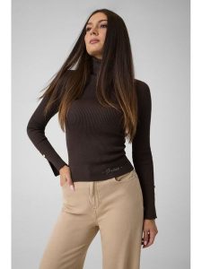Guess Golf 183992 Brązowy Classic Fit. Brązowe golfy Guess, z aplikacjami. Za 344,99 zł.