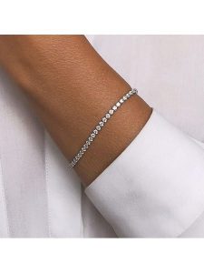 DI GIORGIO Srebrna bransoletka z cyrkoniami rozmiar: onesize. Szare bransoletki DI GIORGIO, z cyrkonią, srebrne. Za 173,99 zł.