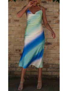 LA Angels Sukienka ze wzorem rozmiar: XL. Sukienki LA Angels, xl, bez wzorów, bez kołnierzyka, bez ramiączek, midi. Za 130,99 zł.